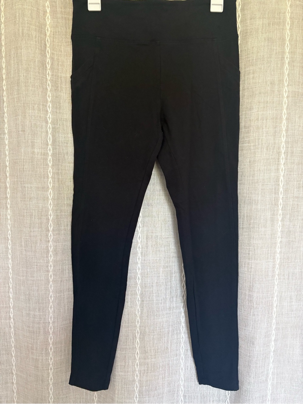 Black High-Waist Cotton Leggings with pockets